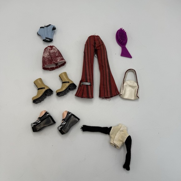 Vintage MGA Entertainment Bratz Jade 2002 Xpress It Fashion Doll Collection - Picture 16 of 16